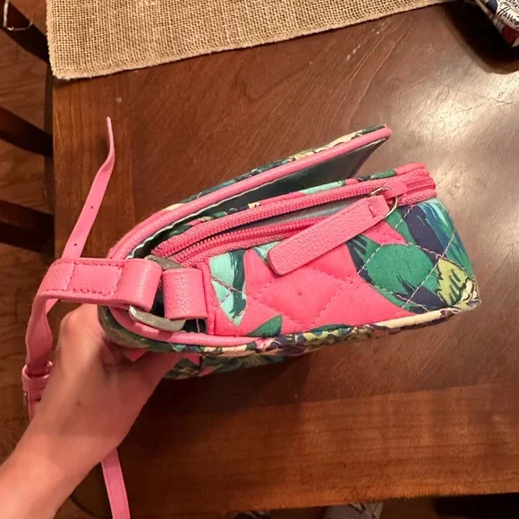 Vera Bradley Crossbody - Picture 2 of 8